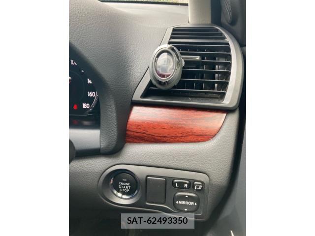 Toyota Aurion 2009-12 7215130-15