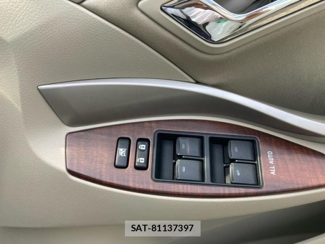 Toyota Aurion 2012-02 8034508-21