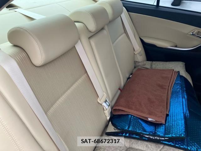 Toyota Aurion 2018-05 8158006-14