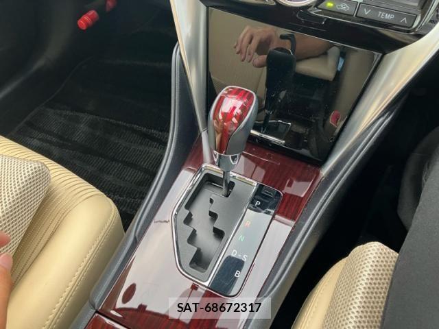 Toyota Aurion 2018-05 8158006-18