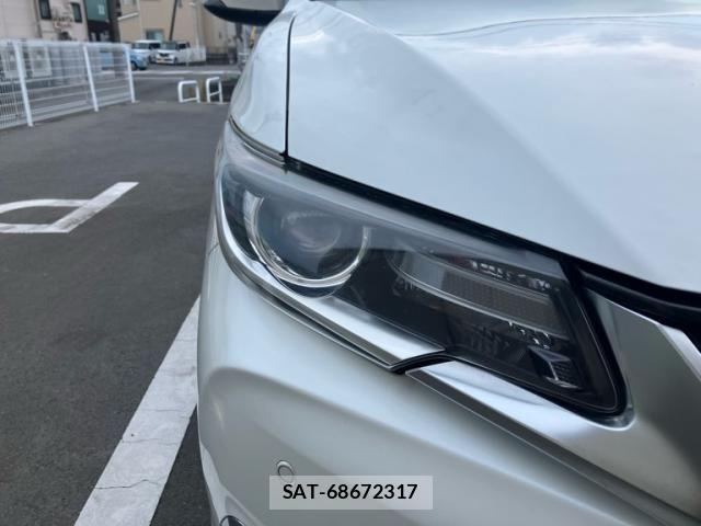 Toyota Aurion 2018-05 8158006-8