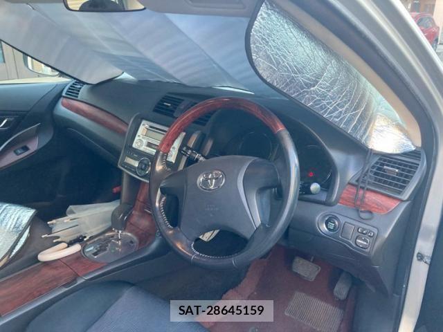 Toyota Aurion 2010-02 8228982-10