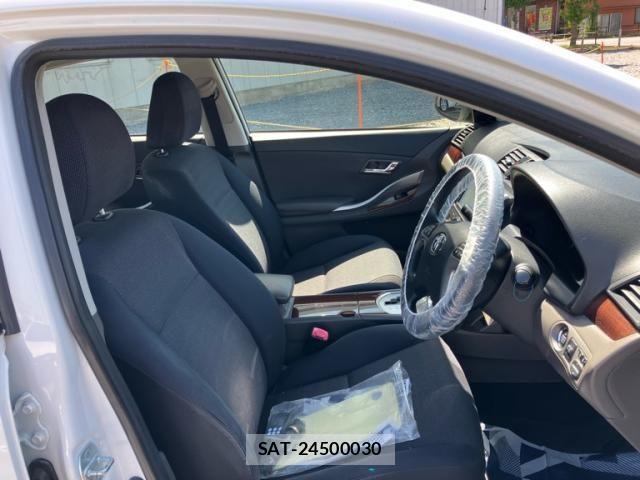 Toyota Aurion 2016-04 8364872-10