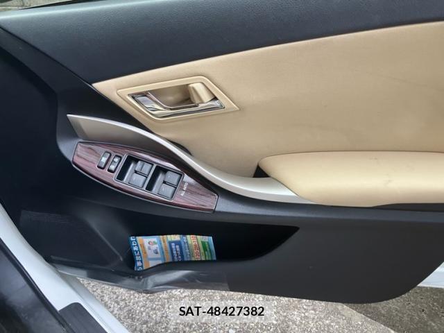 Toyota Aurion 2016-10 8364870-9
