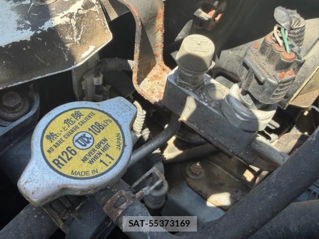 Toyota Aurion 2011-07 8411317-17