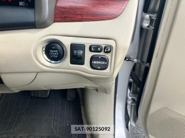 Toyota Aurion 2008-11 8561227-16