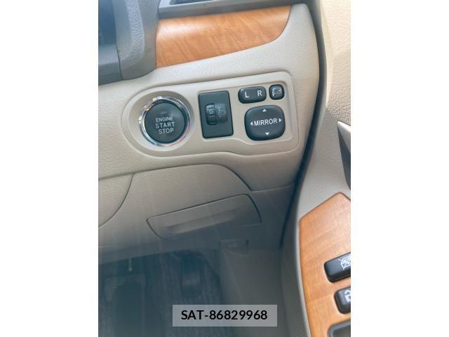 Toyota Aurion 2009-10 8625902-22