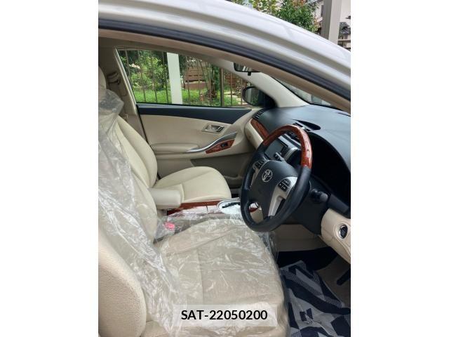 Toyota Aurion 2014-01 8658115-11