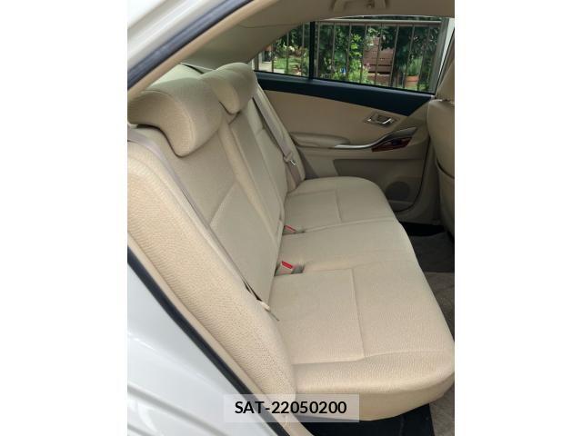 Toyota Aurion 2014-01 8658115-12