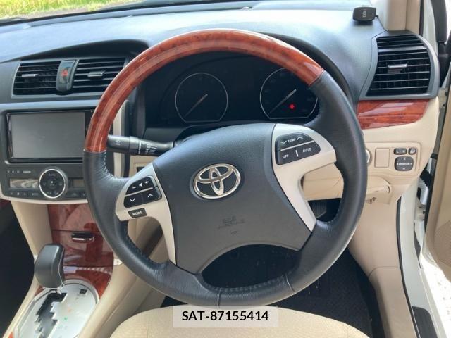 Toyota Aurion 2016-04 8658117-13