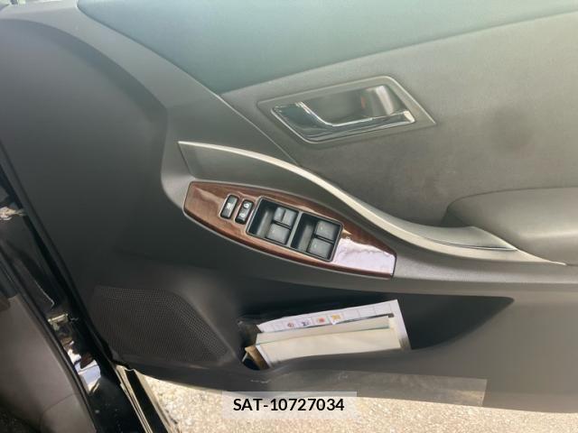 Toyota Aurion 2014-03 8795325-12
