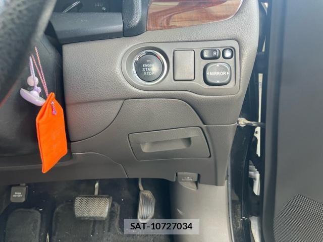 Toyota Aurion 2014-03 8795325-13