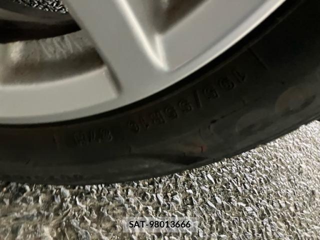 Toyota Aurion 2007-10 8878792-11
