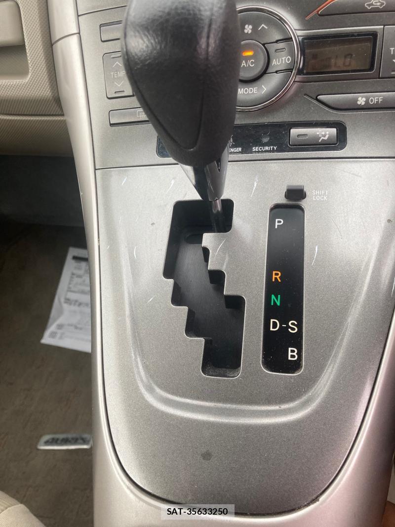Toyota AURIS 2008 1230267-18
