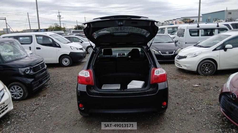 Toyota AURIS 2010 1298872-19