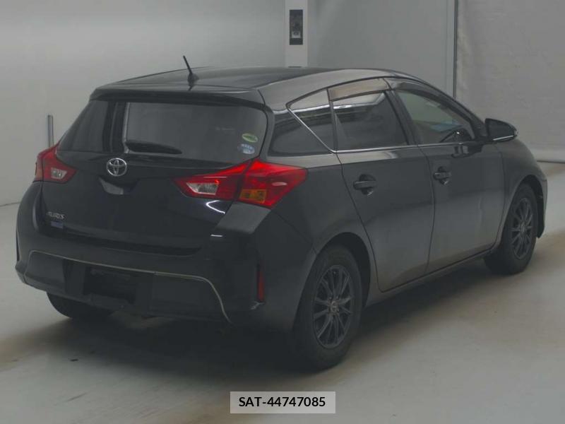 Toyota AURIS 2012 5852443-1