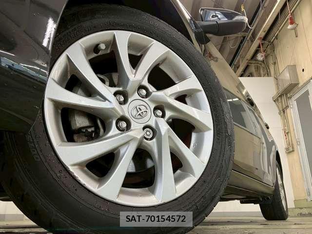 Toyota AURIS 2016-05 6263213-15