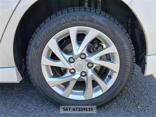 Toyota AURIS 2015-11 6683691-13