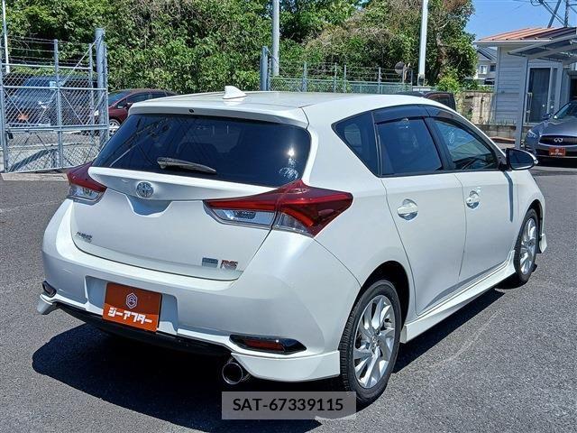 Toyota AURIS 2015-11 6683691-21