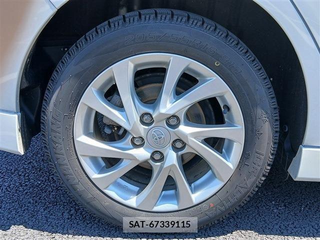 Toyota AURIS 2015-11 6683691-28