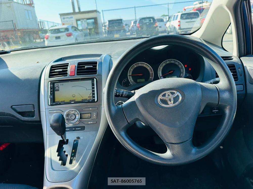 Toyota AURIS 2007 6235702-13