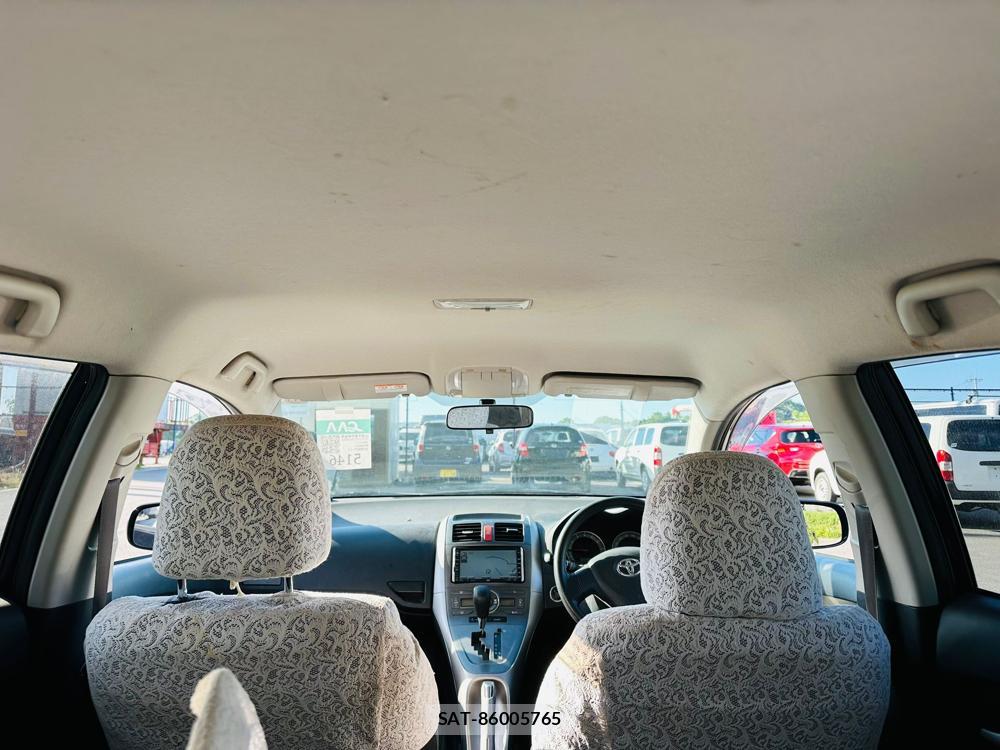 Toyota AURIS 2007 6235702-23