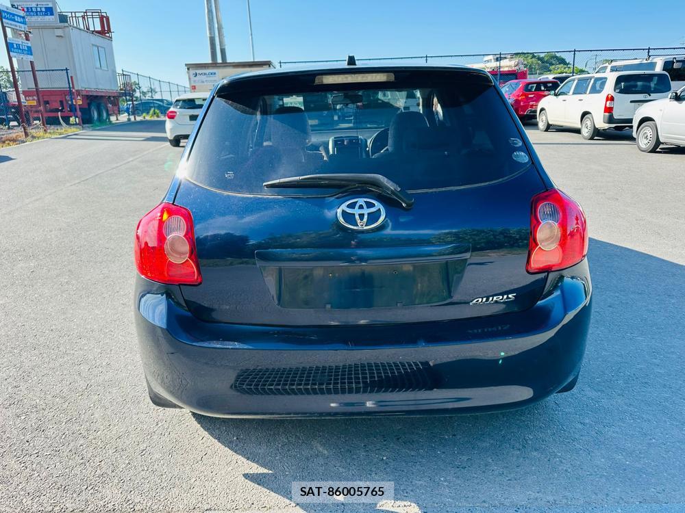 Toyota AURIS 2007 6235702-3