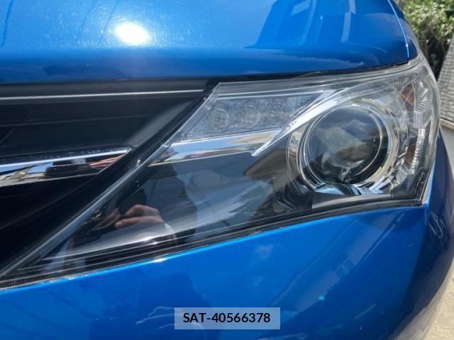 Toyota AURIS 2012-10 6902393-2