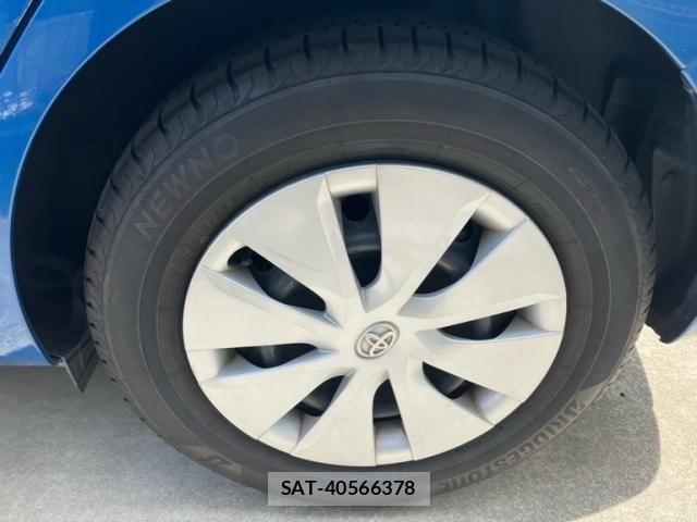 Toyota AURIS 2012-10 6902393-7