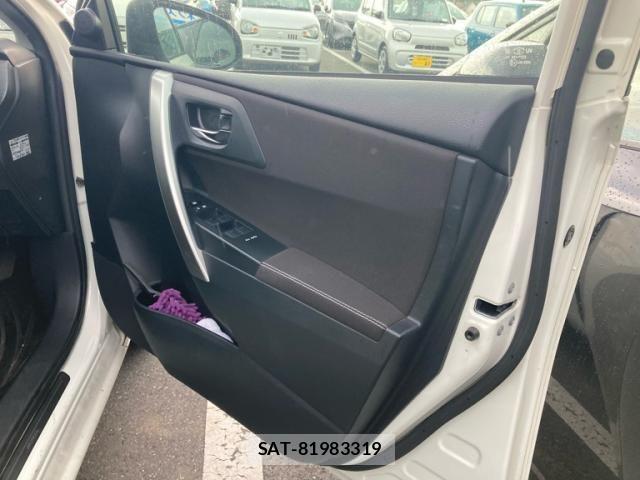 Toyota AURIS 2012-08 7215132-9