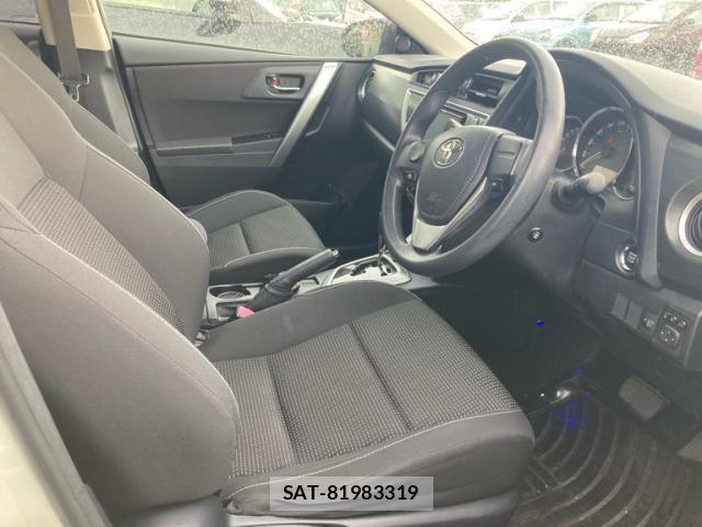 Toyota AURIS 2012-08 7215132-10