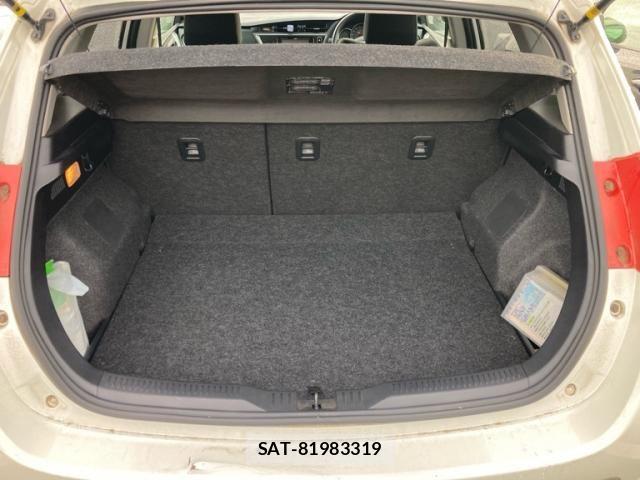 Toyota AURIS 2012-08 7215132-22