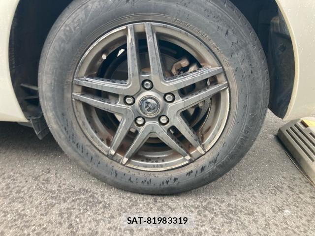 Toyota AURIS 2012-08 7215132-6