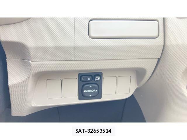 Toyota AURIS 2008-06 7215133-23