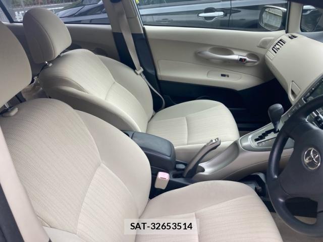 Toyota AURIS 2008-06 7215133-8