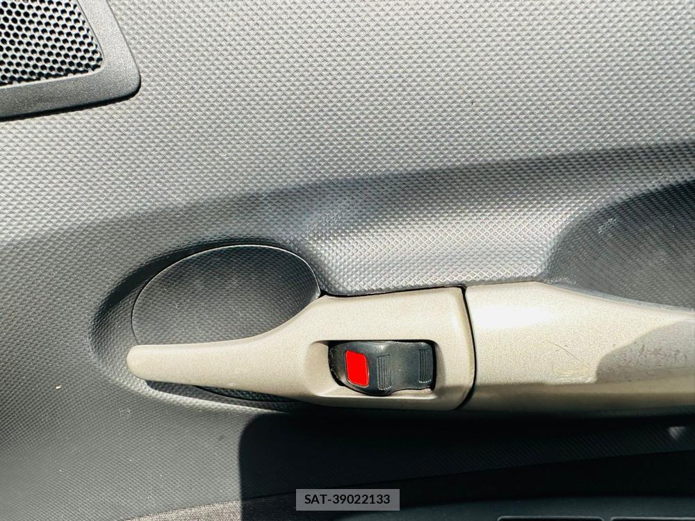 Toyota AURIS 2007 7230124-19