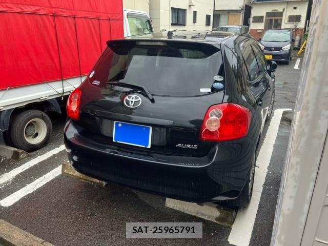 Toyota AURIS 2008-03 7325818-2