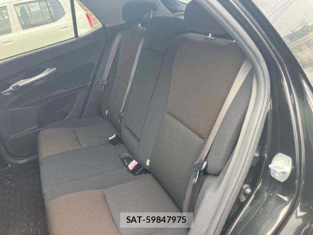 Toyota AURIS 2009-11 7356936-12