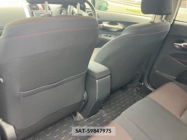 Toyota AURIS 2009-11 7356936-13