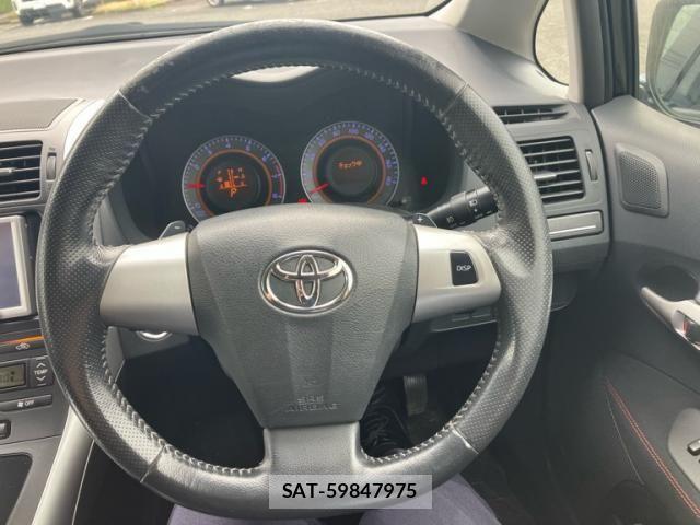 Toyota AURIS 2009-11 7356936-16