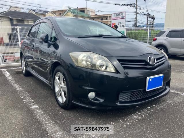 Toyota AURIS 2009-11 7356936-1