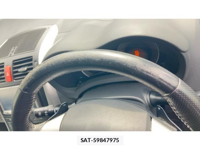 Toyota AURIS 2009-11 7356936-27