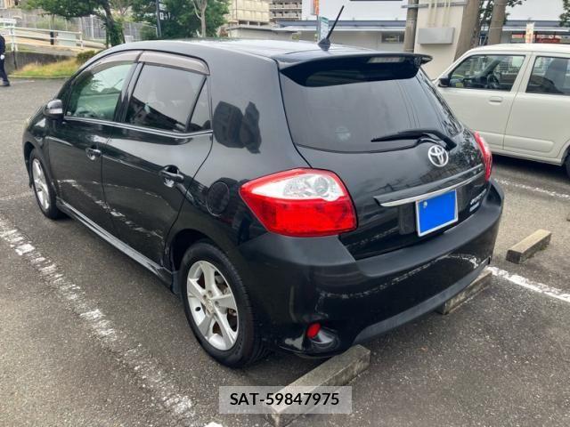 Toyota AURIS 2009-11 7356936-5