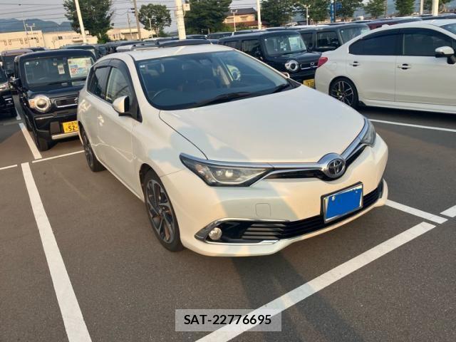 Toyota AURIS 2015-05 7391428-2