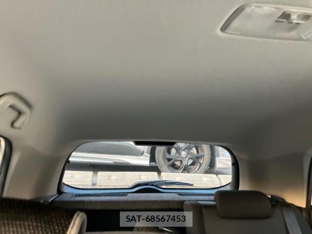 Toyota AURIS 2008-03 7391434-19