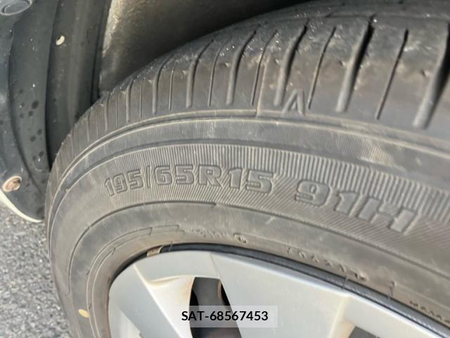 Toyota AURIS 2008-03 7391434-8
