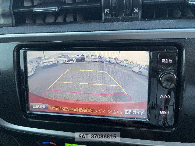 Toyota AURIS 2014-12 7453057-10