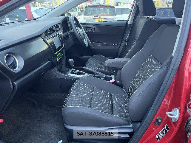 Toyota AURIS 2014-12 7453057-12