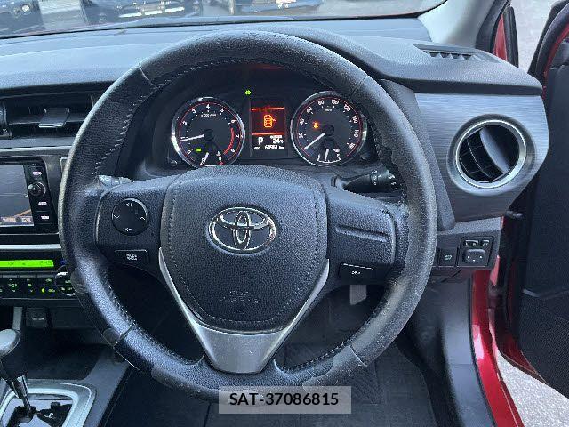 Toyota AURIS 2014-12 7453057-13