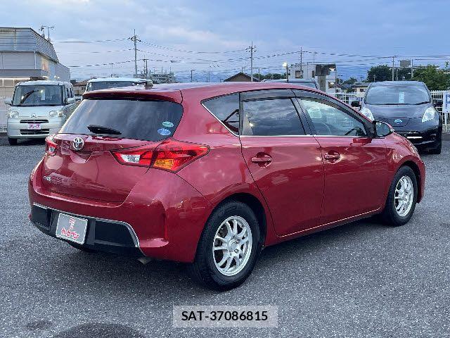 Toyota AURIS 2014-12 7453057-2